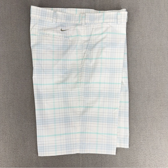 Nike Golf Shorts Mens 40 White Bermuda Plaid Stretch Performance Long 11” Inseam - Picture 13 of 13